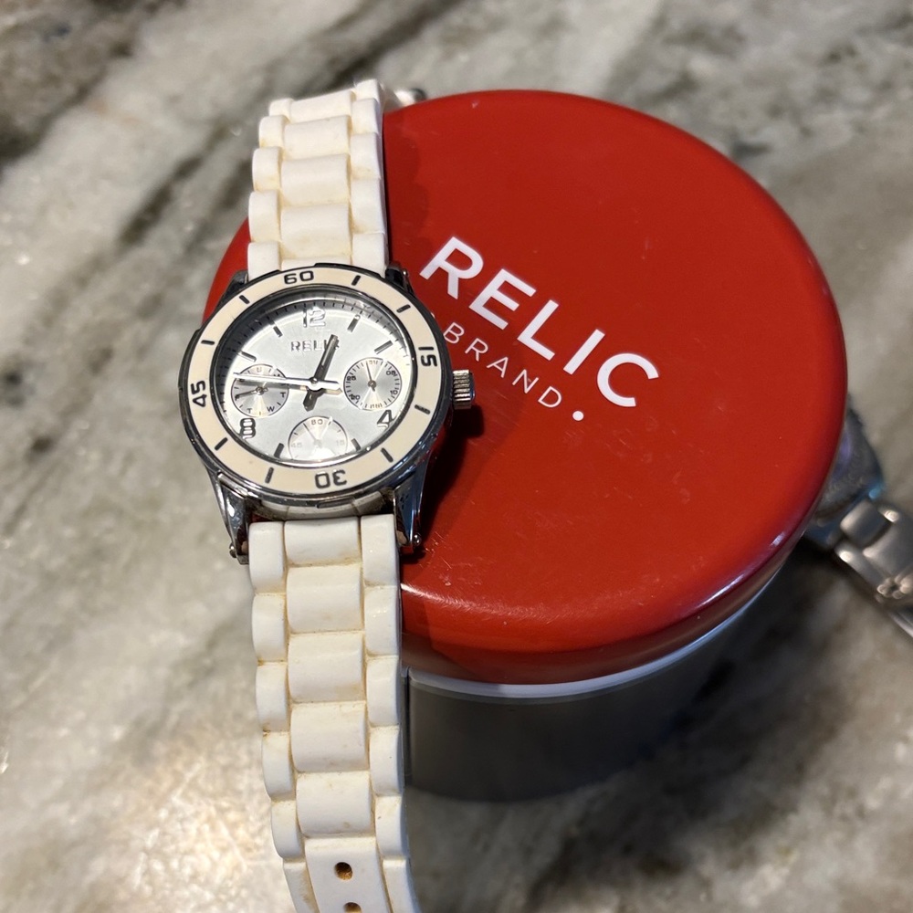 Relic Cream Watch with Silver Details